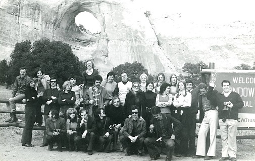  Akademska folklorna Skupina France Marolt, na poti v Family Farms
